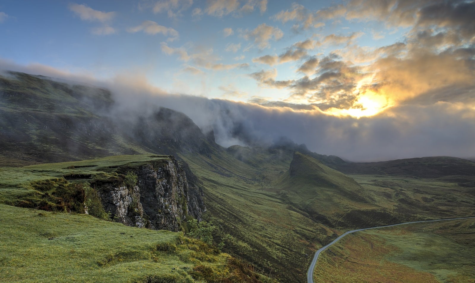 Ruhige Landschaft im Morgenlicht